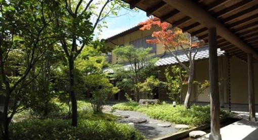 фото отеля Yufuin Santokan Ryokan Inn