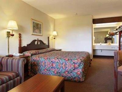 фото отеля Super 8 Motel Whiteville (Tennessee)