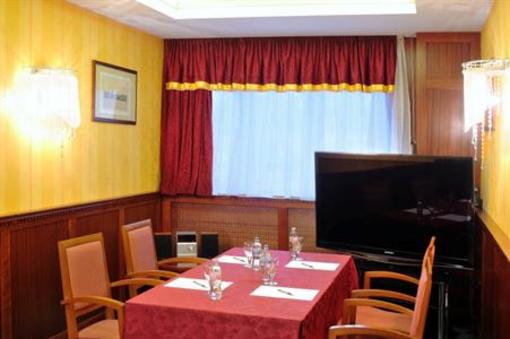 фото отеля Hotel Borsodchem