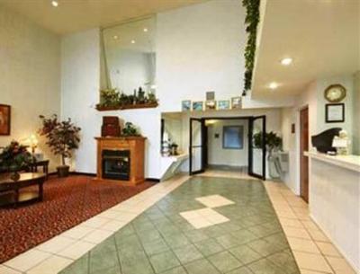 фото отеля Super 8 White Hall