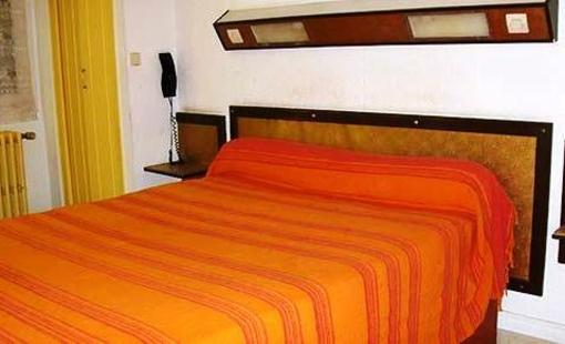 фото отеля Hotel Gambetta Marseille
