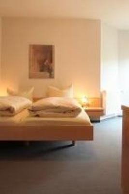 фото отеля Landhotel Lechstedter Obstweinschanke