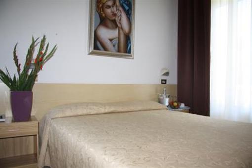 фото отеля Esperia Cesenatico Hotel