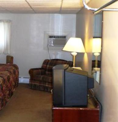 фото отеля Budget Inn Wellsville