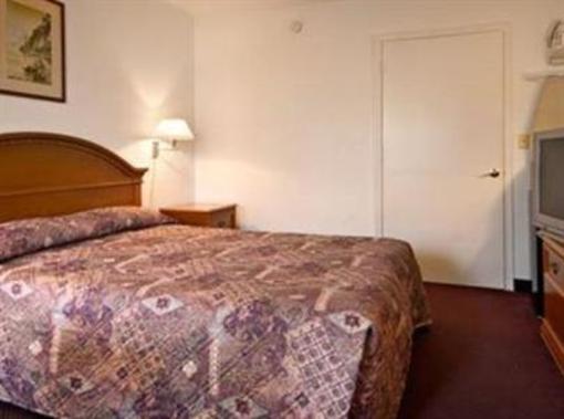 фото отеля Days Inn Carmel Church Ruther Glen