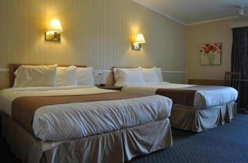 фото отеля Classic Inn & Suites West Boylston