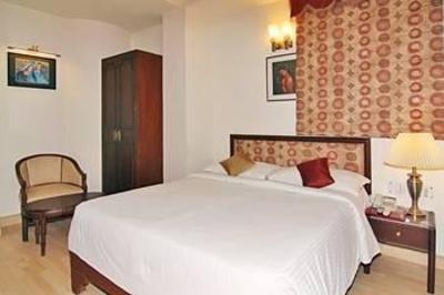 фото отеля Hotel Clark International