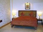 фото отеля Hotel Clark International