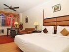 фото отеля Hotel Clark International