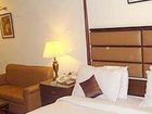 фото отеля Hotel Clark International