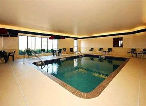 фото отеля Comfort Inn Fairmont