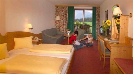 фото отеля Familienhotel Kreuzwirt Weissensee
