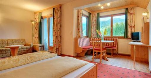 фото отеля Familienhotel Kreuzwirt Weissensee