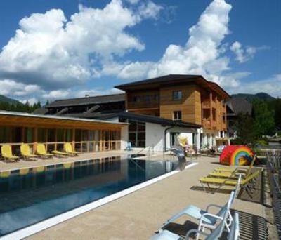 фото отеля Familienhotel Kreuzwirt Weissensee