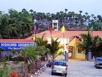 Highland Shoreline Resort