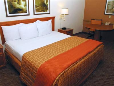 фото отеля La Quinta Inn Kansas City North