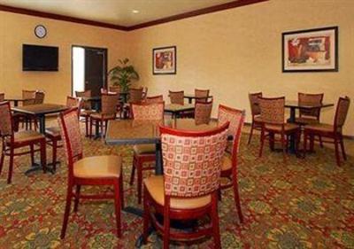 фото отеля Sleep Inn & Suites at Six Flags