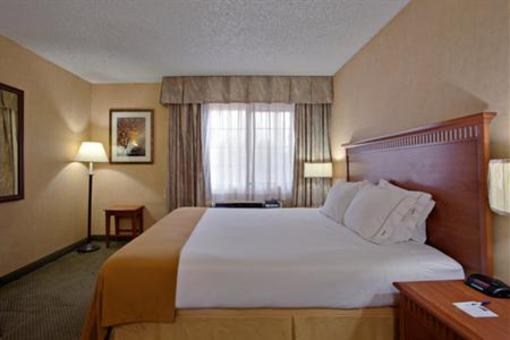 фото отеля Holiday Inn Express Colton