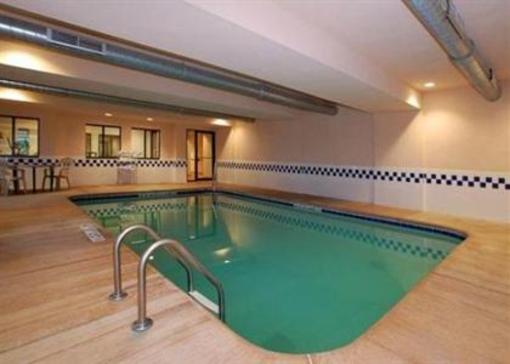 фото отеля Quality Inn & Suites Batavia-Darien Lake
