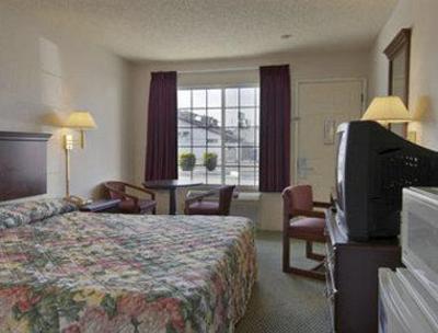 фото отеля Travelodge Highway 41 Fresno