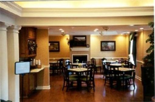 фото отеля Baymont Inn & Suites Henderson Oxford