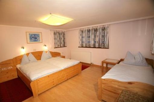 фото отеля Appartements-Pension Lindenheim