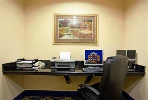 фото отеля Holiday Inn Express Cleveland-Richfield