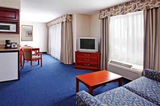 фото отеля Holiday Inn Express Cleveland-Richfield