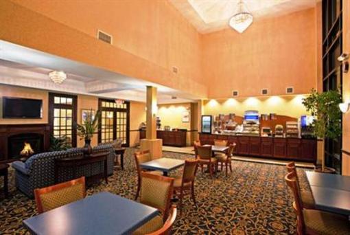 фото отеля Holiday Inn Express Cleveland-Richfield