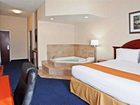 фото отеля Holiday Inn Express Cleveland-Richfield