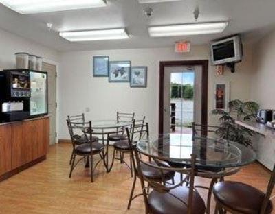 фото отеля Microtel Inn & Suites Anchorage Area -Eagle River