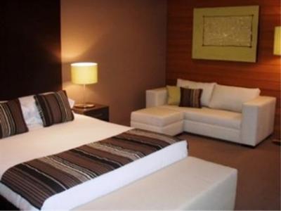 фото отеля Sovereign Park Motor Inn