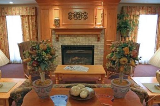 фото отеля Holiday Inn Express Hotel & Suites Algonquin
