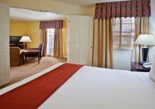 фото отеля Quality Suites Buckhead
