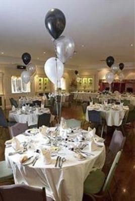 фото отеля The Barns Hotel Bedford