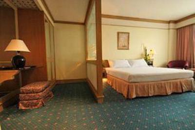 фото отеля Louis Tavern Hotel Bangkok