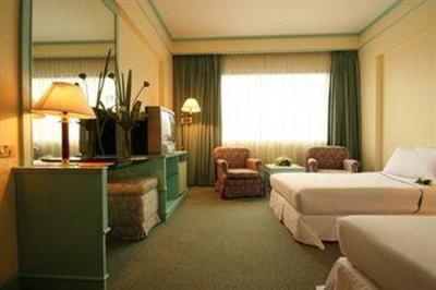 фото отеля Louis Tavern Hotel Bangkok