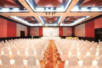 фото отеля Louis Tavern Hotel Bangkok