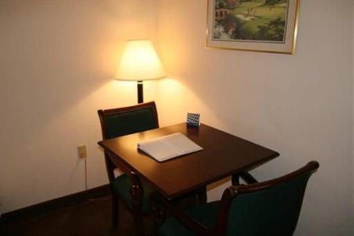 фото отеля Hampton Inn Pickwick Dam Counce