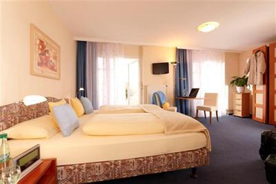 фото отеля Hotel Franziskaner Würzburg
