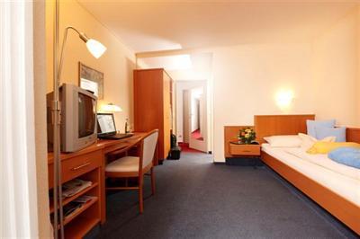 фото отеля Hotel Franziskaner Würzburg