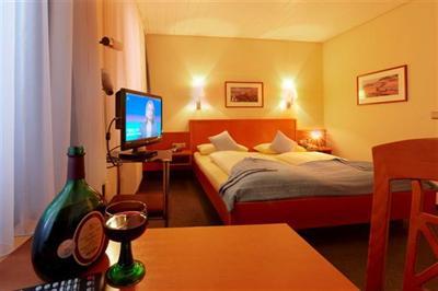 фото отеля Hotel Franziskaner Würzburg