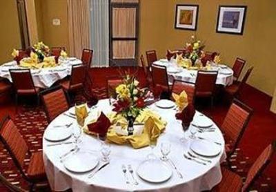 фото отеля Courtyard by Marriott Oakland Richmond/Berkeley