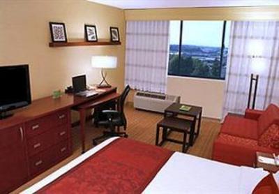 фото отеля Courtyard by Marriott Oakland Richmond/Berkeley