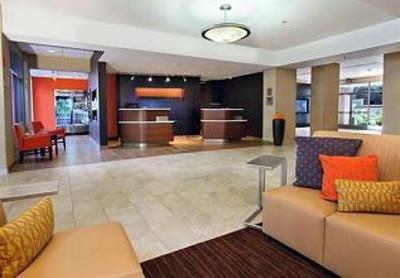 фото отеля Courtyard by Marriott Oakland Richmond/Berkeley