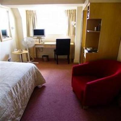 фото отеля Berkeley Square Hotel