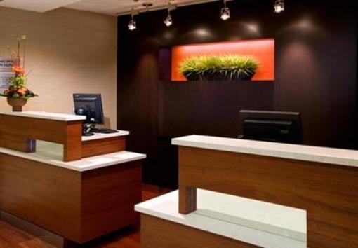 фото отеля Courtyard by Marriott Portland Southeast