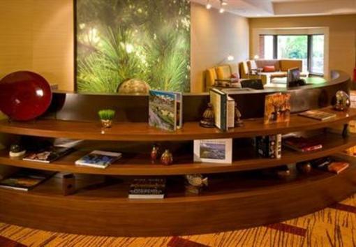 фото отеля Courtyard by Marriott Portland Southeast