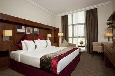 фото отеля Holiday Inn Abu Dhabi