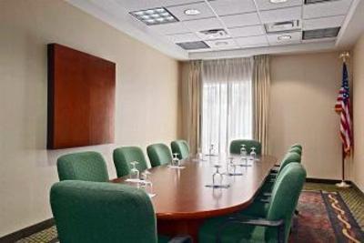 фото отеля Hilton Garden Inn Syracuse